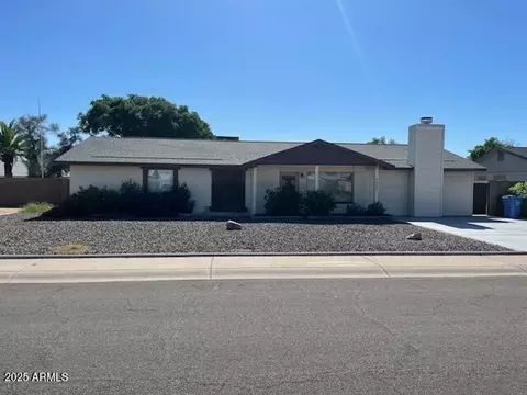 1527 W Rockwood Dr, Phoenix, AZ 85027