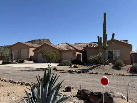 44305 N 1st Dr, New River, AZ 85087