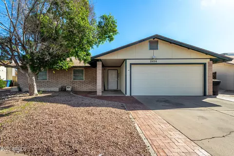 2454 E Javelina Ave, Mesa, AZ 85204
