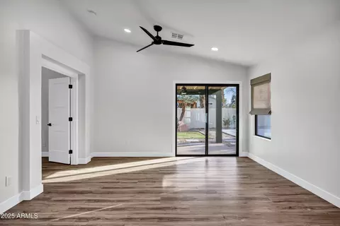 Living - 4621 E Carmen St, Phoenix, AZ 85044 photo 3 of 4