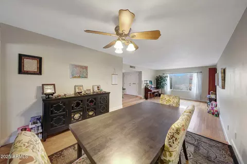 Dining - 2802 E Cheryl Dr, Phoenix, AZ 85028 photo 1 of 2