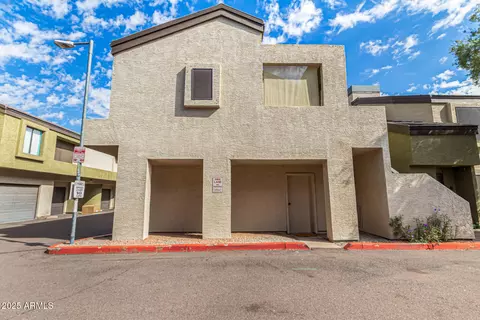 4201 N 20th St #216, Phoenix, AZ 85016