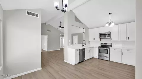 2234 W Mohawk Ln, Phoenix, AZ 85027