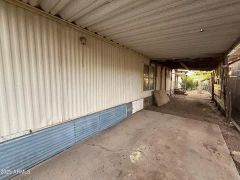 1810 Tomahawk Dr, Douglas, AZ 85607 photo 2