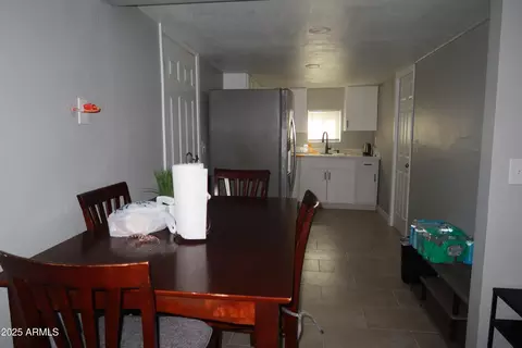 Dining - 807 E Cocopah St, Phoenix, AZ 85034 photo 1 of 1