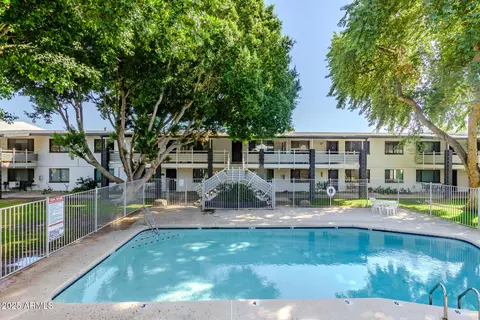 Exterior - 749 E Montebello Ave #230, Phoenix, AZ 85014 photo 8 of 10
