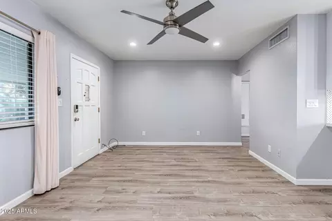 Living - 749 E Montebello Ave #230, Phoenix, AZ 85014 photo 3 of 3