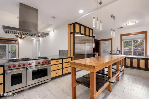 Kitchen - 203 S Crescent Moon --, Payson, AZ 85541 photo 3 of 7