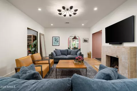 Living - 30 W Pasadena Ave, Phoenix, AZ 85013 photo 3 of 3