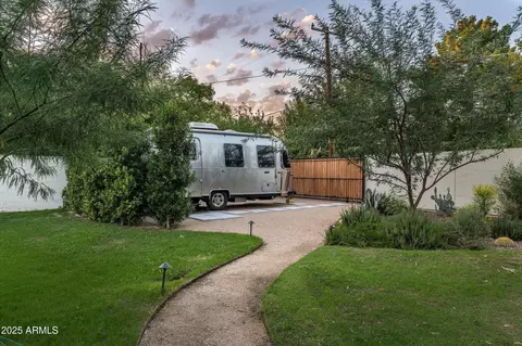 Exterior - 30 W Pasadena Ave, Phoenix, AZ 85013 photo 7 of 8