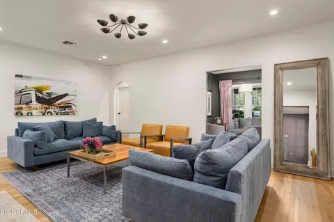 Living - 30 W Pasadena Ave, Phoenix, AZ 85013 photo 2 of 3