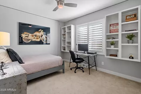 Bedroom - 4615 E Navigator Ln, Phoenix, AZ 85050 photo 7 of 8