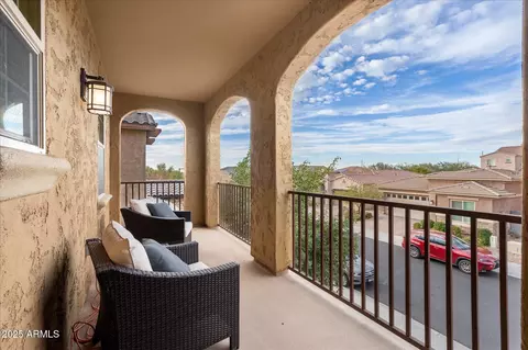 Exterior - 4615 E Navigator Ln, Phoenix, AZ 85050 photo 7 of 9