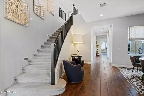 Entry Way - 4615 E Navigator Ln, Phoenix, AZ 85050 photo 3 of 6