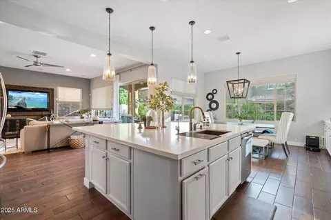 Kitchen - 4615 E Navigator Ln, Phoenix, AZ 85050 photo 2 of 2