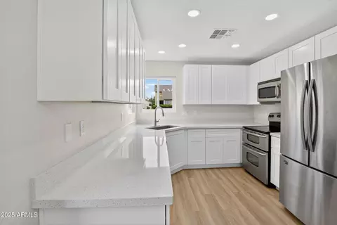 2455 E Broadway Rd #25, Mesa, AZ 85204