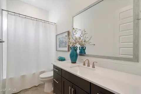 Bath - 6311 S 25th Pl, Phoenix, AZ 85042 photo 2 of 3