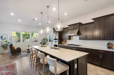 Kitchen - 6311 S 25th Pl, Phoenix, AZ 85042 photo 2 of 2