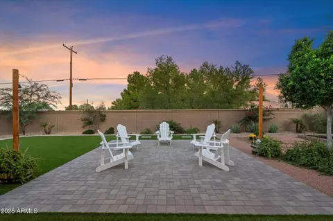 Exterior - 6311 S 25th Pl, Phoenix, AZ 85042 photo 5 of 8