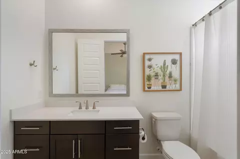 Bath - 6311 S 25th Pl, Phoenix, AZ 85042 photo 3 of 3