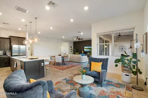 Living - 6311 S 25th Pl, Phoenix, AZ 85042 photo 5 of 6