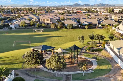 View/Area - 6311 S 25th Pl, Phoenix, AZ 85042 photo 3 of 4