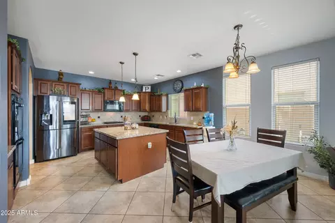 Kitchen - 11235 E Sable Ave, Mesa, AZ 85212 photo 2 of 4