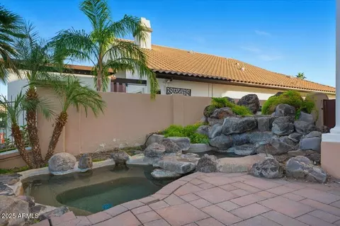 Exterior - 1748 E Queen Palm Dr, Gilbert, AZ 85234 photo 5 of 8
