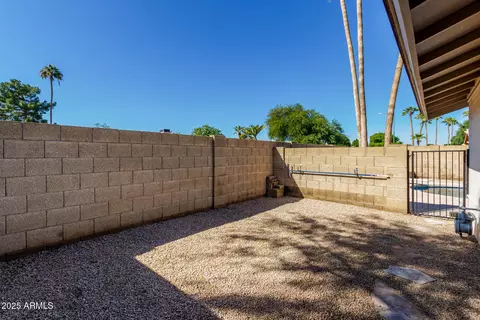 Exterior - 2164 W Eugie Ave, Phoenix, AZ 85029 photo 14 of 14