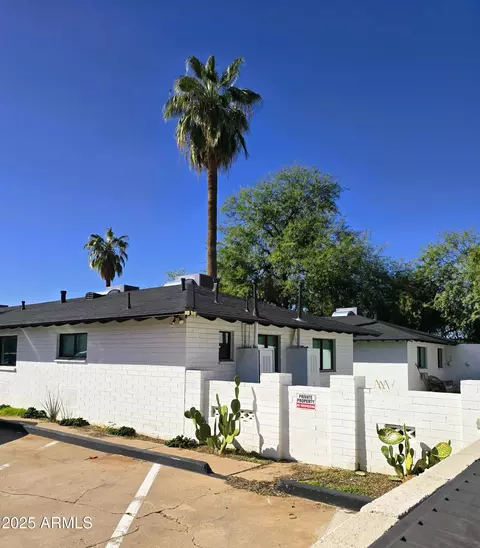 Exterior - 3330 N 18th St, Phoenix, AZ 85016 photo 9 of 9