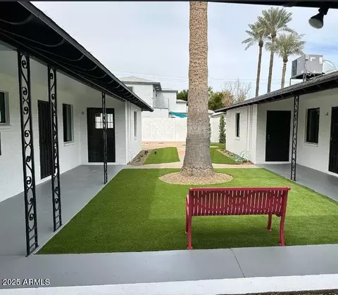 Exterior - 3330 N 18th St, Phoenix, AZ 85016 photo 3 of 9