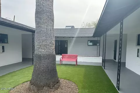 Exterior - 3330 N 18th St, Phoenix, AZ 85016 photo 5 of 9