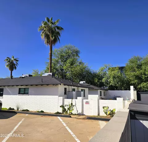 Exterior - 3330 N 18th St, Phoenix, AZ 85016 photo 8 of 9