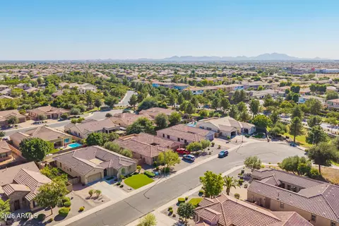View/Area - 10941 E Reuben Cir, Mesa, AZ 85212 photo 5 of 9