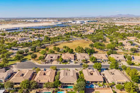 View/Area - 10941 E Reuben Cir, Mesa, AZ 85212 photo 9 of 9
