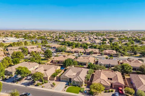 View/Area - 10941 E Reuben Cir, Mesa, AZ 85212 photo 4 of 9