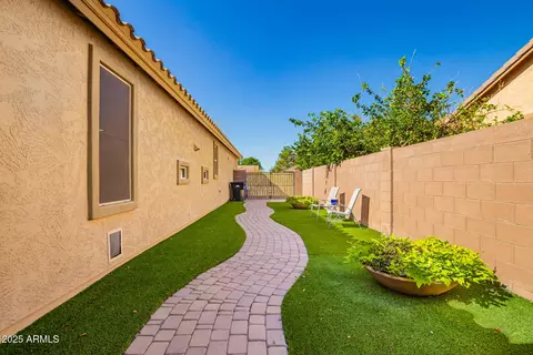 Exterior - 10941 E Reuben Cir, Mesa, AZ 85212 photo 17 of 18