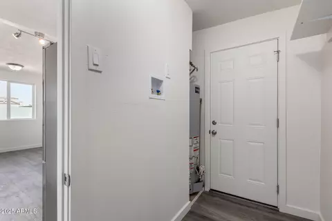 Entry Way - 46 E Ivy St, Mesa, AZ 85201 photo 1 of 1