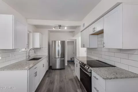 Kitchen - 46 E Ivy St, Mesa, AZ 85201 photo 1 of 3