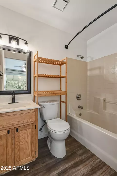 Bath - 5199 N Hicks Dr, Strawberry, AZ 85544 photo 1 of 2