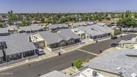 View/Area - 2929 E Broadway Rd #44, Mesa, AZ 85204 photo 1 of 5