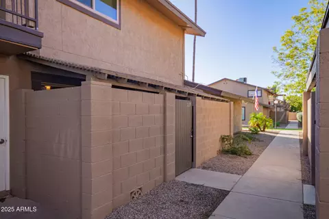 1139 N 84th Pl, Scottsdale, AZ 85257