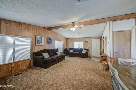 2844 E Oraibi Dr, Phoenix, AZ 85050 photo 9