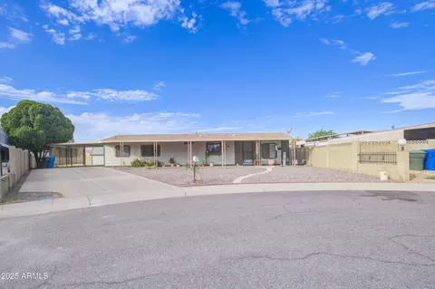 2844 E Oraibi Dr, Phoenix, AZ 85050 photo 4