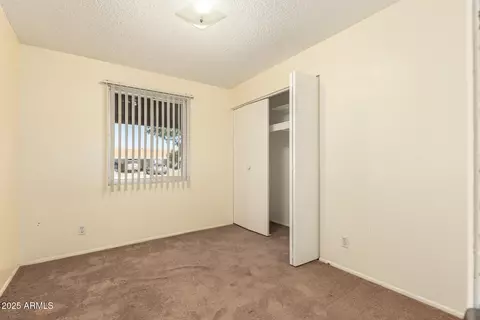 Bedroom - 6281 W Wolf St, Phoenix, AZ 85033 photo 4 of 5