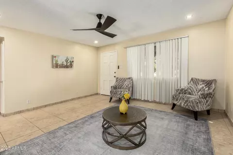 Living - 6281 W Wolf St, Phoenix, AZ 85033 photo 2 of 4