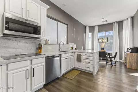 26743 N 65th Dr, Phoenix, AZ 85083
