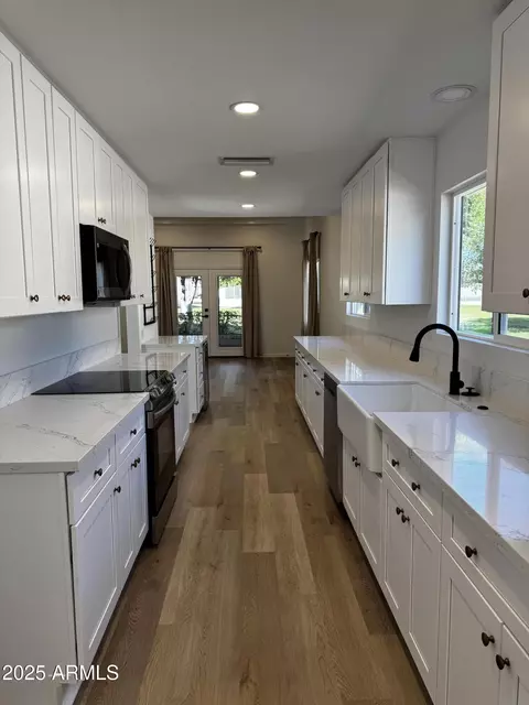 10318 W Manzanita Dr, Sun City, AZ 85373