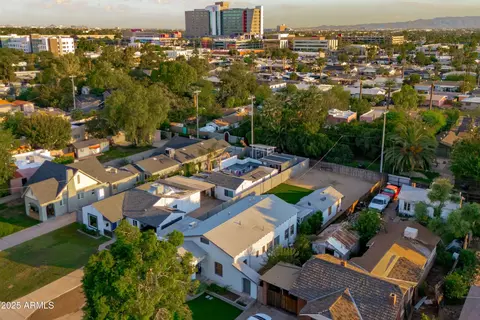 View/Area - 1637 Earll Dr, Phoenix, AZ 85016 photo 1 of 6