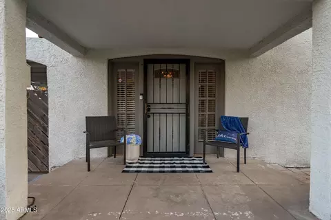 Exterior - 1637 Earll Dr, Phoenix, AZ 85016 photo 3 of 9